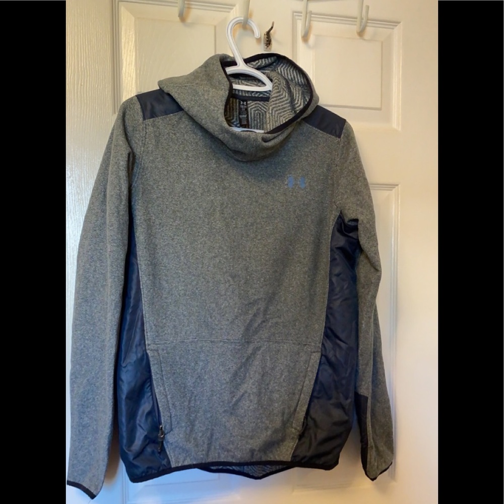 Under Armour Sweater / Jacket